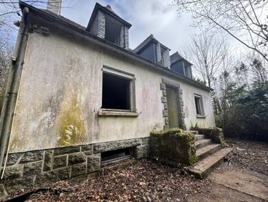 Maison à vendre 120 000 € 8 pièces 5 chambres 153 m² 1 953 m² de terrain Berrien 29690