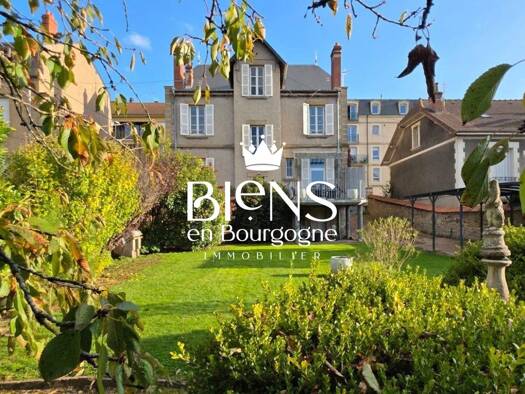 Maison à vendre 279 000 € 9 pièces 5 chambres 200 m² 630 m² de terrain Gare-Centre Ville Nord Autun 71400
