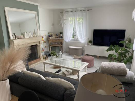 Maison à vendre 350 000 € 6 pièces 4 chambres 118 m² 985 m² de terrain St Laurent de Brevedent 76700