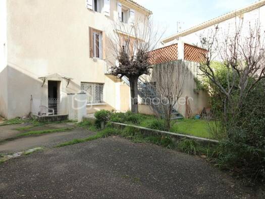 Maison à vendre 225 000 € 7 pièces 3 chambres 172 m² Centre Ville Milhaud 30540