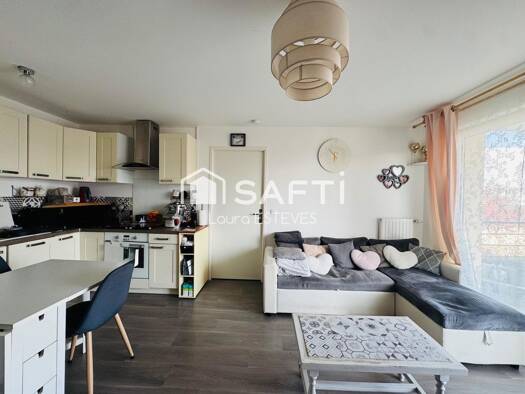 Appartement à vendre 184 000 € 2 pièces 1 chambre 40 m² Étage 1/2 Le Pin 77181