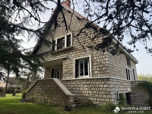 Maison à vendre 320 000 € 8 pièces 5 chambres 199,5 m² 2 925 m² de terrain Ouzouer-sur-Loire 45570