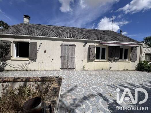 Maison de plain-pied à vendre 190 000 € 4 pièces 3 chambres 99,36 m² 820 m² de terrain Gouillons 28310