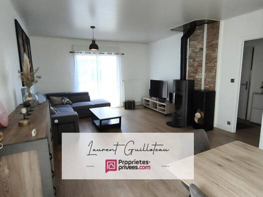 Maison de plain-pied à vendre 277 500 € 5 pièces 3 chambres 97 m² 496 m² de terrain Sud Ouest Mortagne-sur-Sèvre 85290