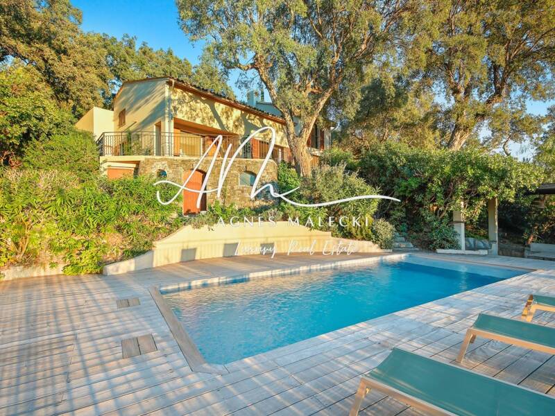 Maison à vendre, 160m², RAYOL CANADEL SUR MER