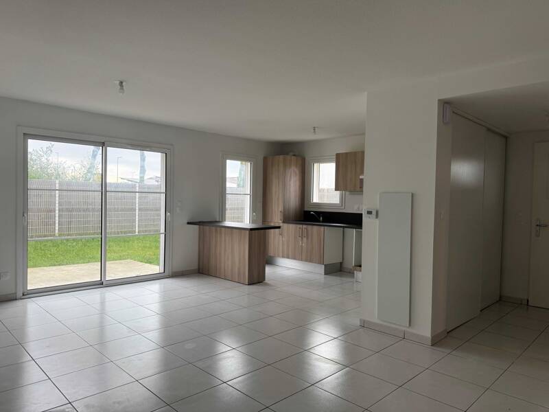 Maison à louer, 82m², LEGUEVIN