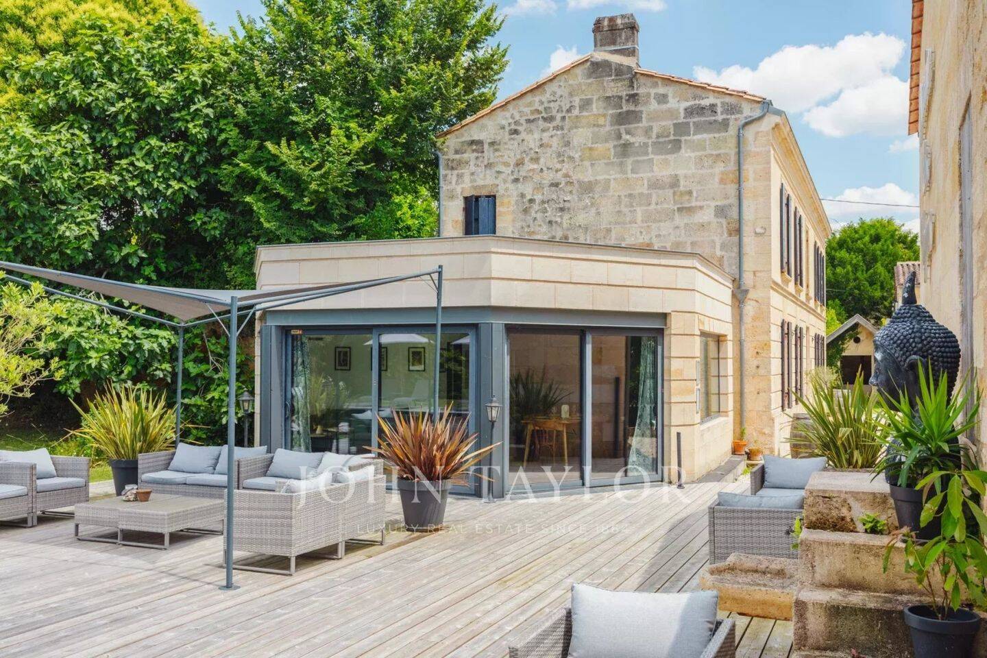 Maison à vendre, 500m², PRIGNAC ET MARCAMPS