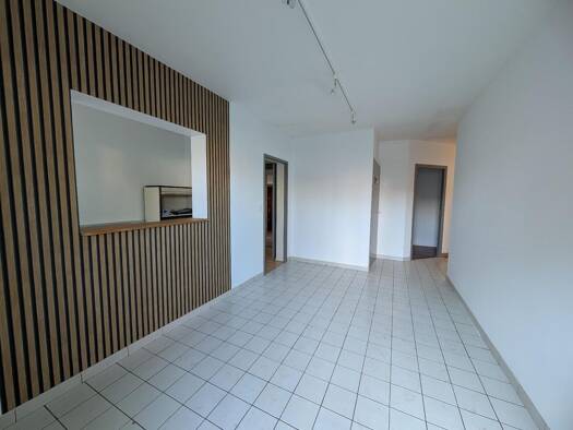 Local commercial à louer 900 € 120 m² de surface de vente Soual 81580