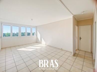 Appartement à louer 732 € 3 pièces 2 chambres 60 m² Étage 7/10 Le Bois Saint Louis Orvault 44700
