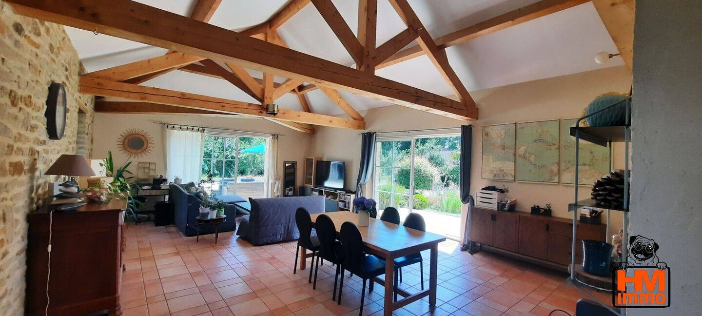 Maison à vendre, 159m², SAINT LEONARD DE NOBLAT