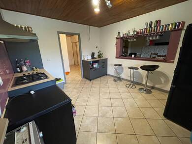 Immeuble à vendre 169 000 € 180 m² Le Pasquier 39300