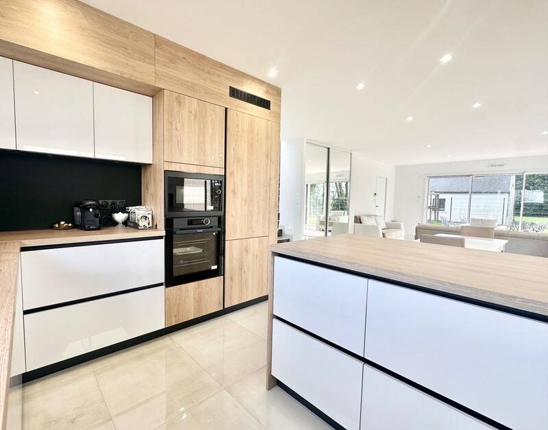 Maison à vendre, 106m², LOCQUELTAS
