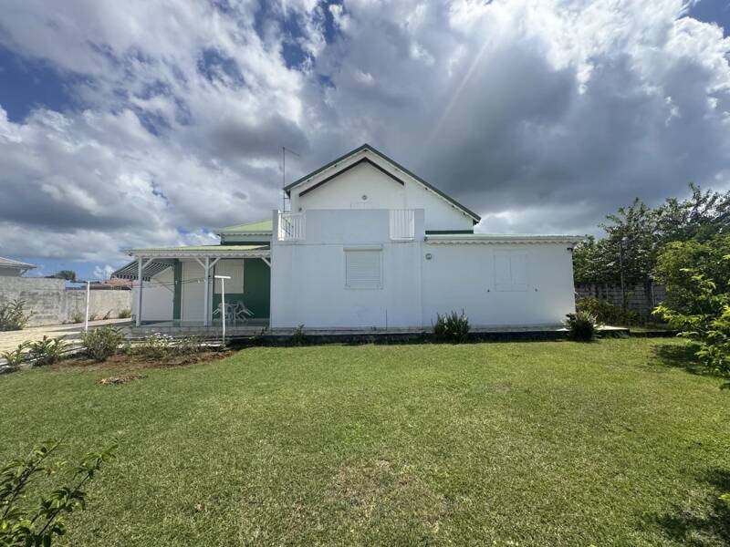 Maison à vendre, 197m², PETIT BOURG