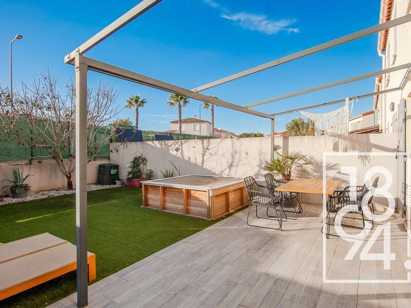 Maison à vendre, 67m², CHATEAUNEUF LES MARTIGUES