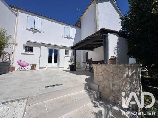 Maison à vendre 995 000 € 5 pièces 4 chambres 130 m² 360 m² de terrain Saint Maurice-Fetilly La Rochelle 17000