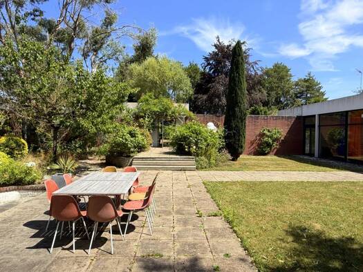 Maison de plain-pied à vendre 899 000 € 7 pièces 5 chambres 408 m² 2 319 m² de terrain Hastings Caen 14000