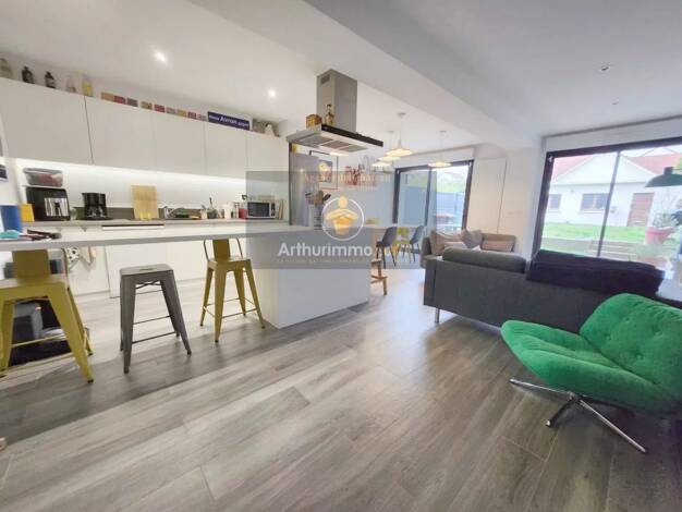 Villa à vendre - Première occupation 487 500 € 7 pièces 4 chambres 128 m² 264 m² de terrain Sud Ormesson-sur-Marne 94490