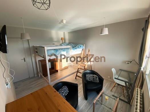 Appartement à louer 870 € 1 pièce 22 m² 9ème étage Centre Ville Charenton-le-Pont 94220