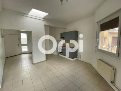 Appartement à louer 480 € 1 pièce 42 m² Dernier étage, Étage 3/3 Centre Ville Béthune 62400
