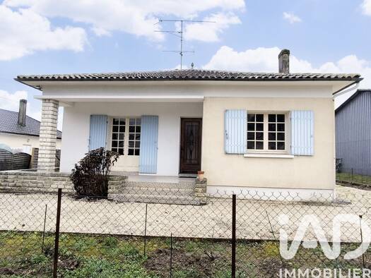 Maison de plain-pied à vendre 132 000 € 4 pièces 3 chambres 85 m² 770 m² de terrain Gardonne 24680