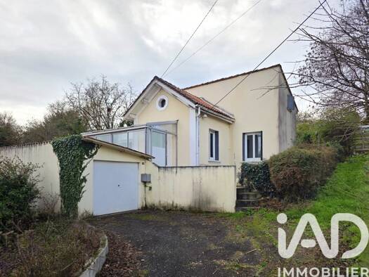 Maison à vendre 127 000 € 4 pièces 2 chambres 80 m² 464 m² de terrain Magnac-sur-Touvre 16600