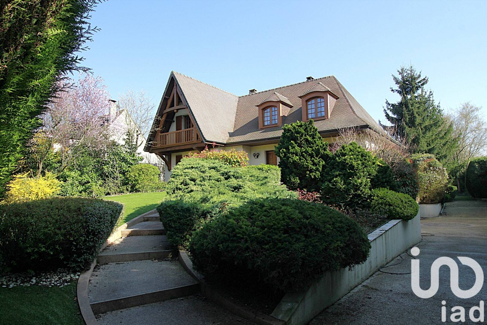 Maison à vendre, 185m², MANDRES LES ROSES