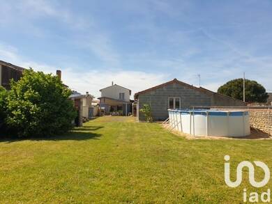 Maison à vendre 157 000 € 5 pièces 3 chambres 124 m² 705 m² de terrain Saint-Martin-de-Sanzay 79290