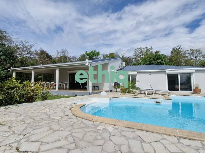 Maison à vendre, 170m², LE GOSIER