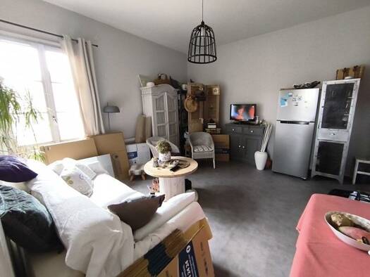 Appartement à vendre 48 000 € 2 pièces 1 chambre 37 m² Étage 2/2 Sainte-Foy-la-Grande 33220