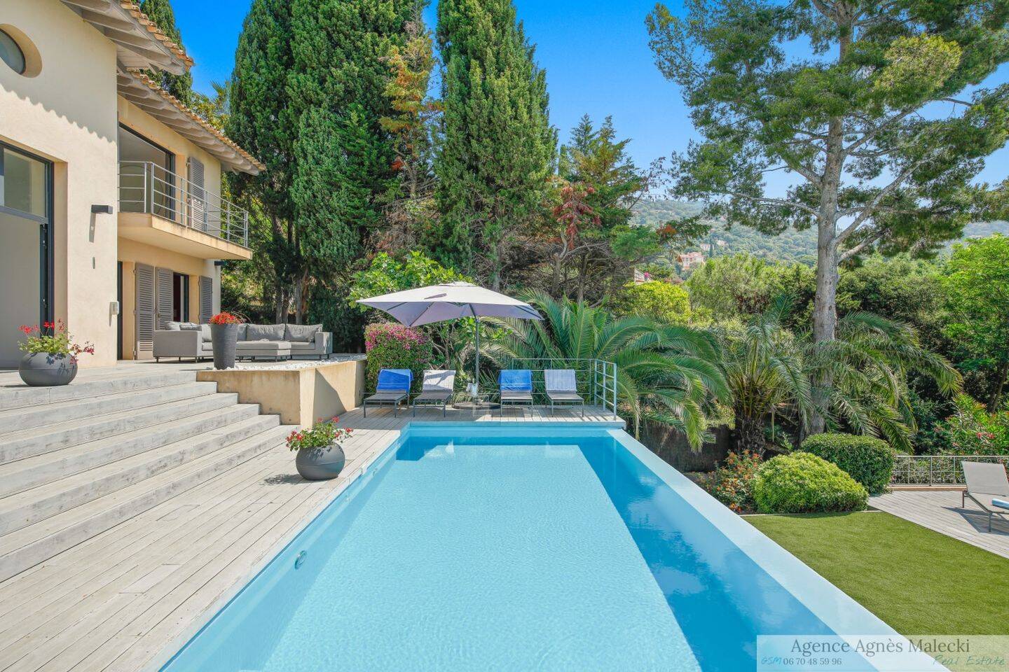 Maison à vendre, 215m², RAYOL CANADEL SUR MER
