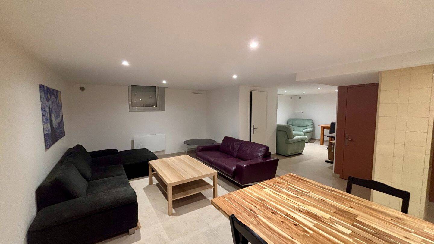 CHAMBRE MEUBLEE AVEC SALLE D'EAU COLIVING — 9