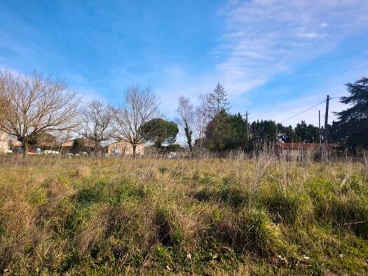 Terrain constructible viabilisé à vendre 77 000 € 700 m² de terrain Vieux Gaillac Gaillac 81600