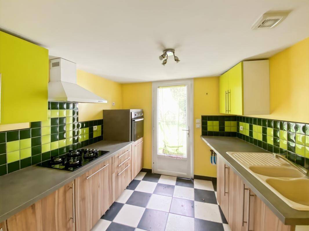 Maison à vendre, 139m², MONTENDRE