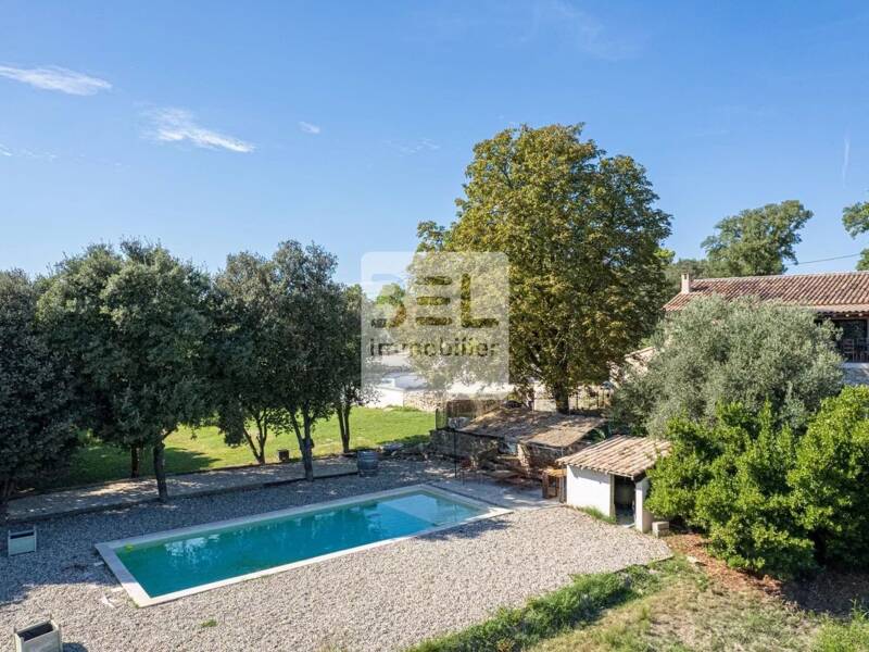 Maison à vendre, 212m², SUZE LA ROUSSE