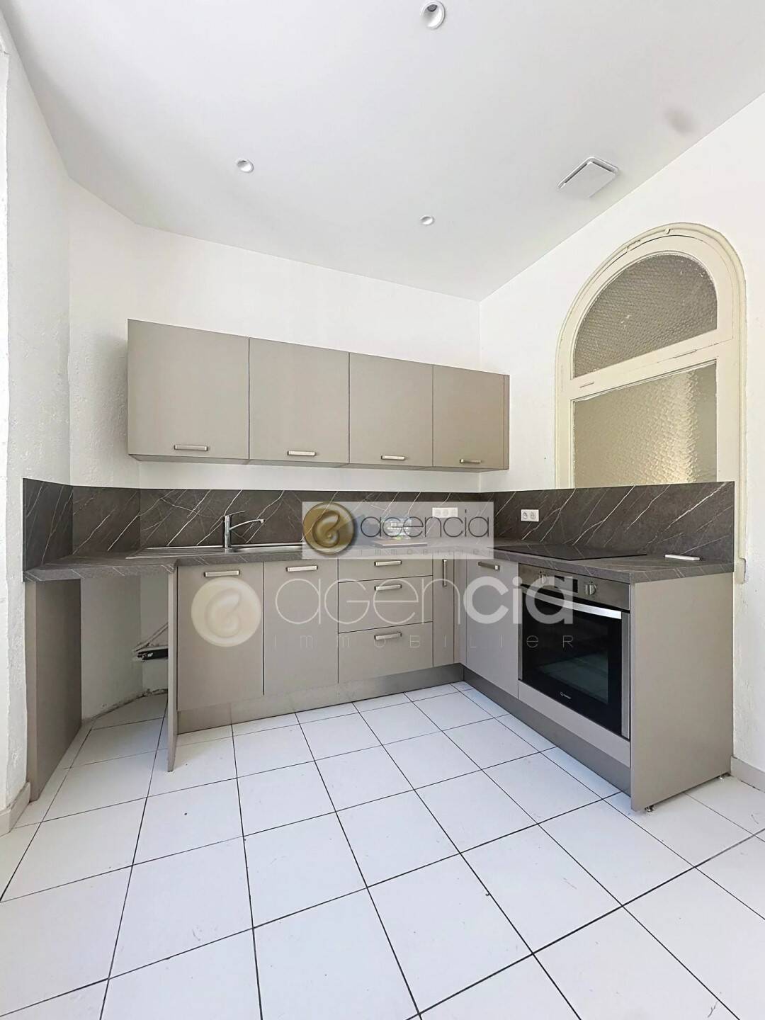 Maison à louer, 40m², CANNES