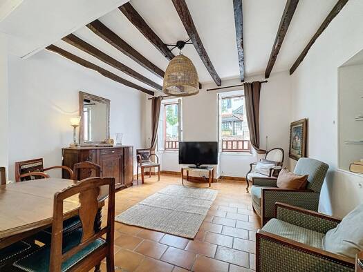 Appartement à vendre 245 000 € 3 pièces 2 chambres 62 m² RDC Ascain 64310