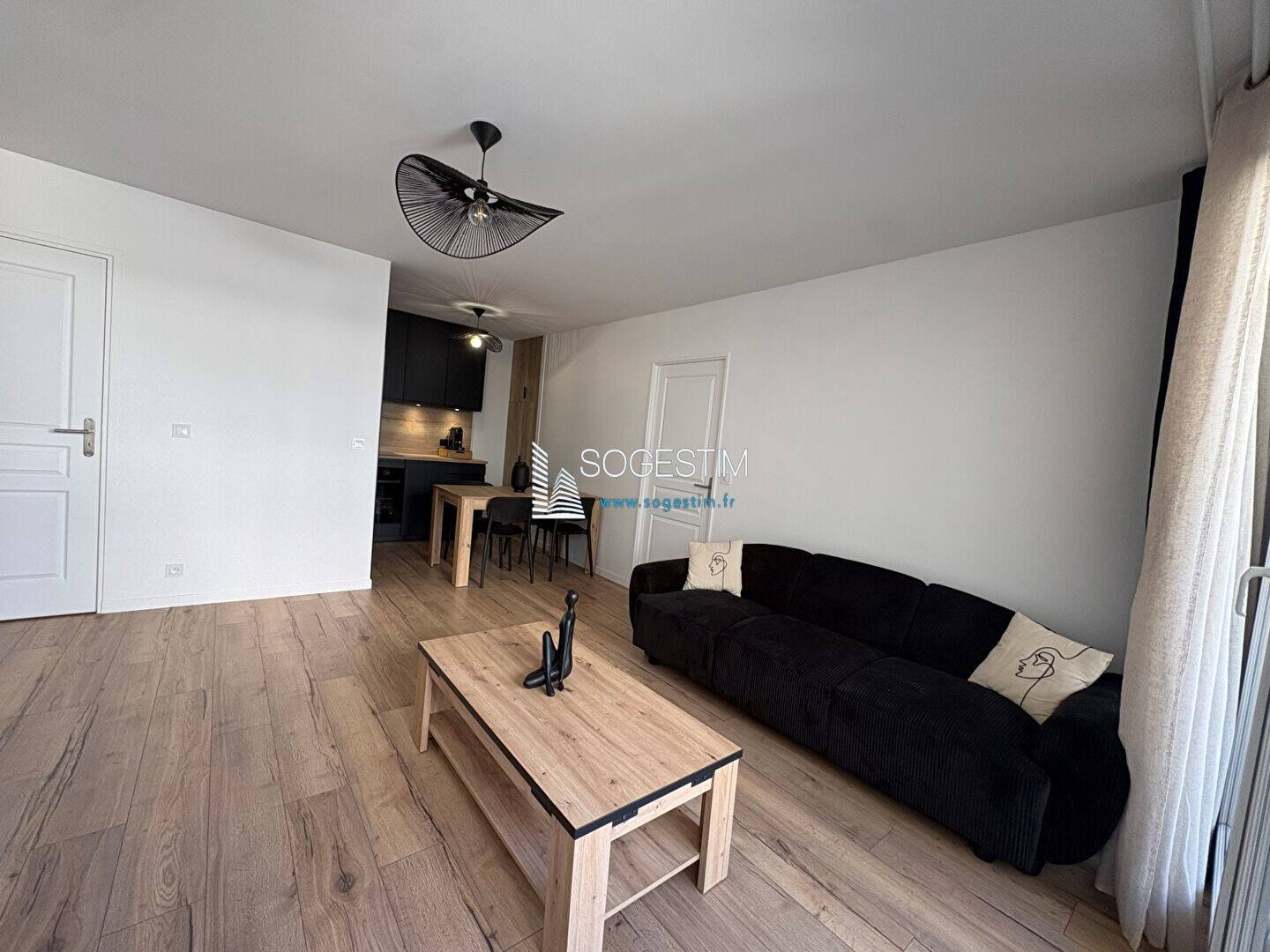 Maison à louer, 49m², LEVALLOIS PERRET