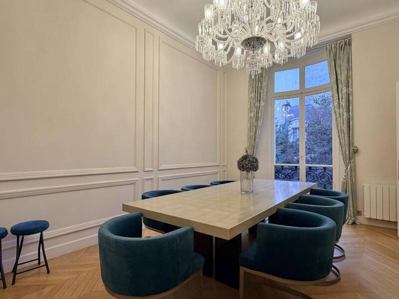 Maison à louer, 300m², PARIS 16E