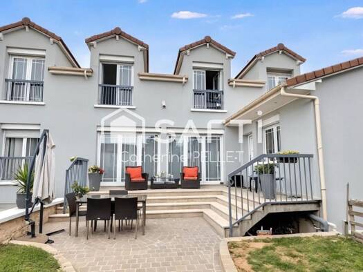 Maison à vendre 945 000 € 11 pièces 7 chambres 246 m² 300 m² de terrain Cité Pierre et Marie Curie Ivry-sur-Seine 94200