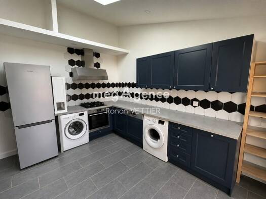 Maison à vendre 199 000 € 5 pièces 4 chambres 94 m² 88 m² de terrain Bonabry-Gare Fougères 35300