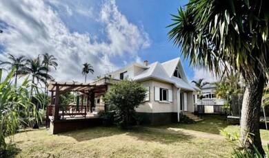 Villa à vendre 428 000 € 6 pièces 5 chambres 150 m² 750 m² de terrain Le Tampon 97430