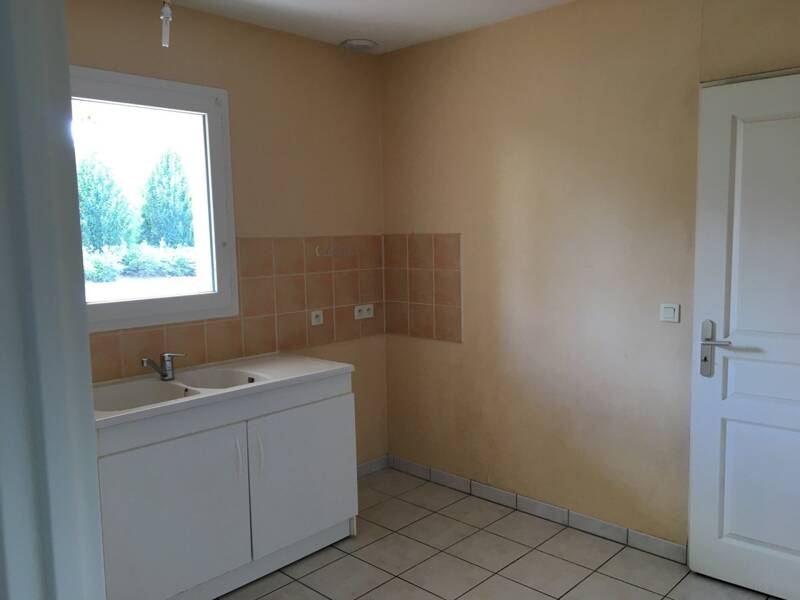 Maison à louer, 85m², OBJAT