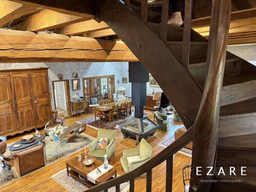 Maison à vendre 1 990 000 € 12 pièces 6 chambres 828 m² 66 683 m² de terrain Le Creusot 71200