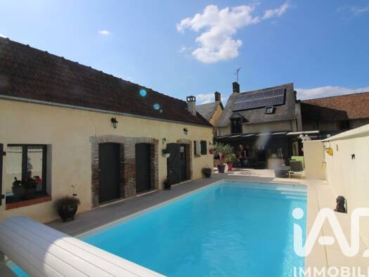 Maison à vendre 198 000 € 5 pièces 4 chambres 120 m² 459 m² de terrain Aubigny-sur-Nère 18700