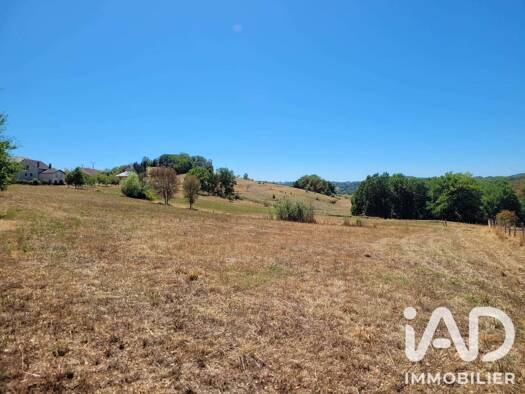 Terrain constructible à vendre 65 400 € 4 110 m² de terrain Objat 19130