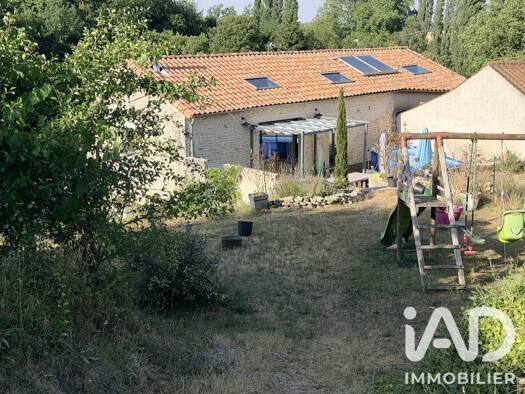 Maison à vendre 300 000 € 5 pièces 3 chambres 130 m² 6 906 m² de terrain Sciecq 79000