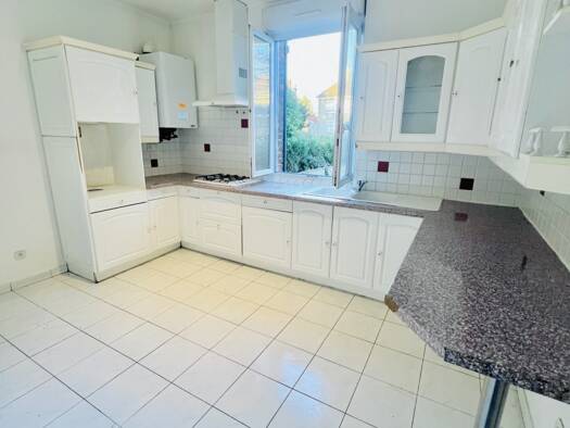 Maison de ville à vendre 188 000 € 4 pièces 2 chambres 75 m² 271 m² de terrain Gournay-Jaurès-Gare Creil 60100