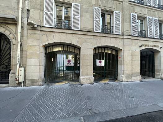 Parking à louer 180 € 10 m² Saint Placide Paris 6ème arrondissement 75006