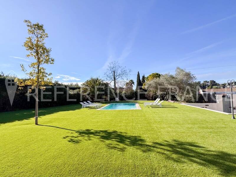 Maison à louer, 215m², MOUGINS