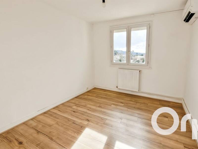 Maison à louer, 53m², LIVRON SUR DROME